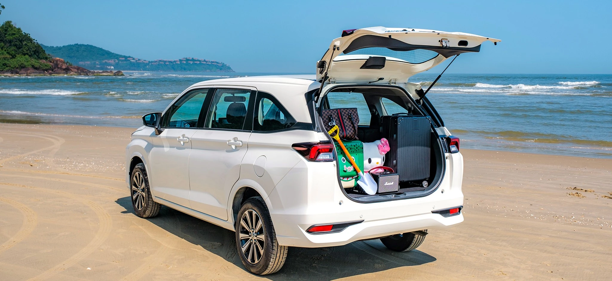 Toyota Avanza Premio – Cốp rộng, linh hoạt