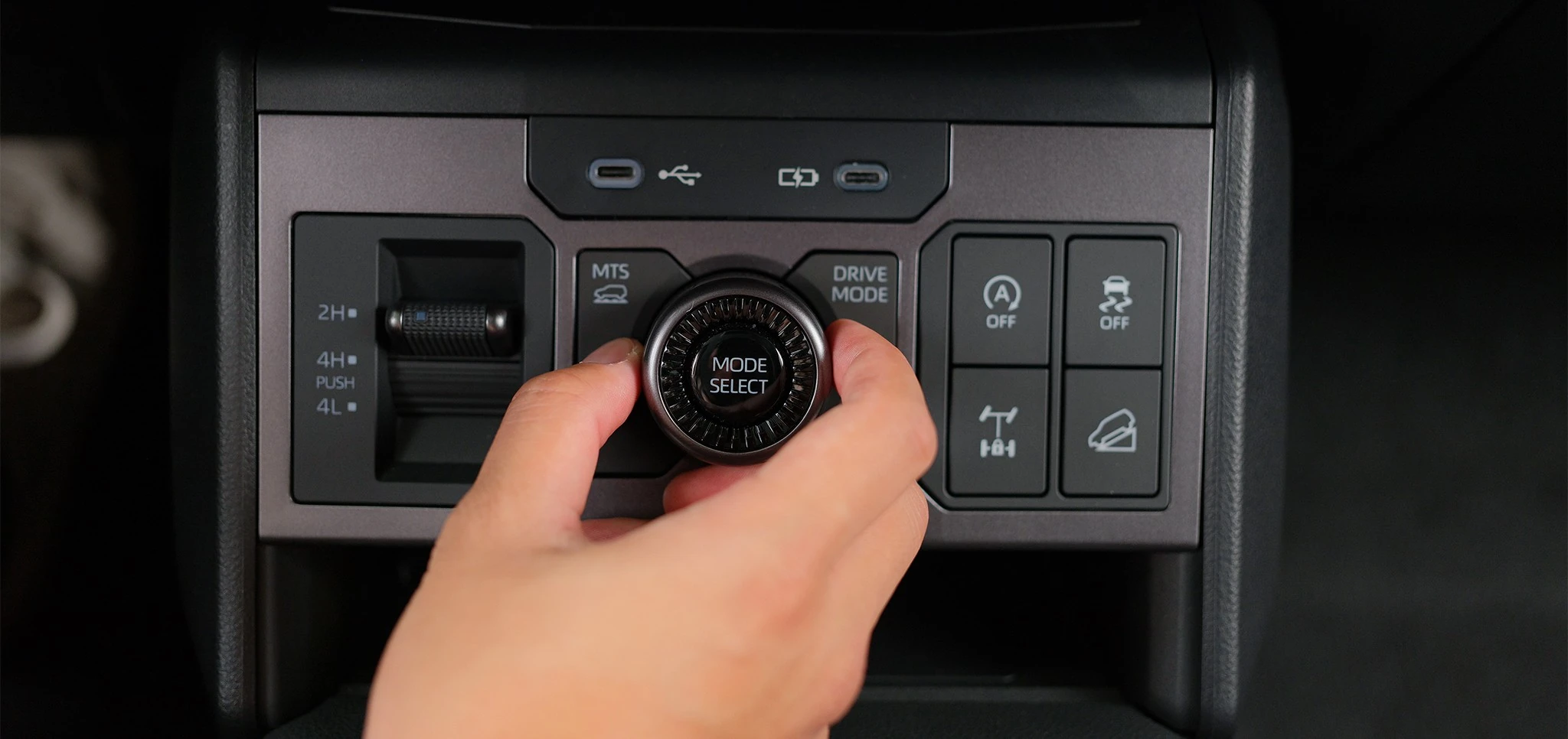 Toyota Hilux – Lựa chọn đa địa hình MTS
